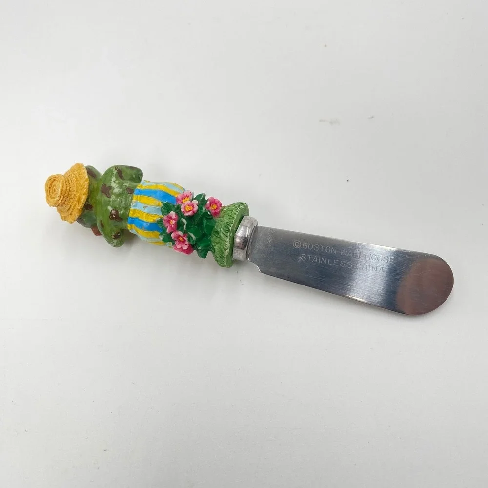 Boston Warehouse Frog Playing Guitar Cheese Spreader Knife Hawaiian Luau Novelty